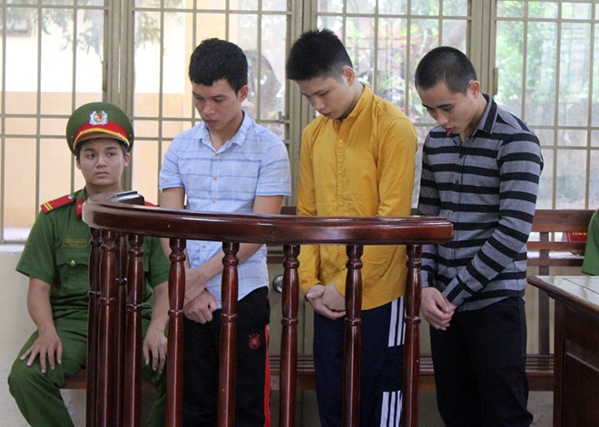 Truy duoi khien nan nhan duoi nuoc, 3 thanh nien linh an tu hinh anh 1