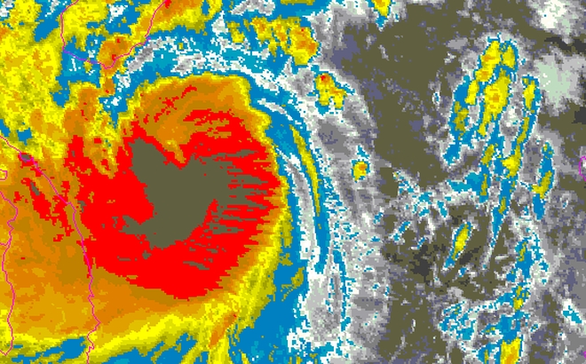 Việt Nam chuẩn bị hứng bão giật cấp 15, có giống siêu bão cấp 4 Irma không?