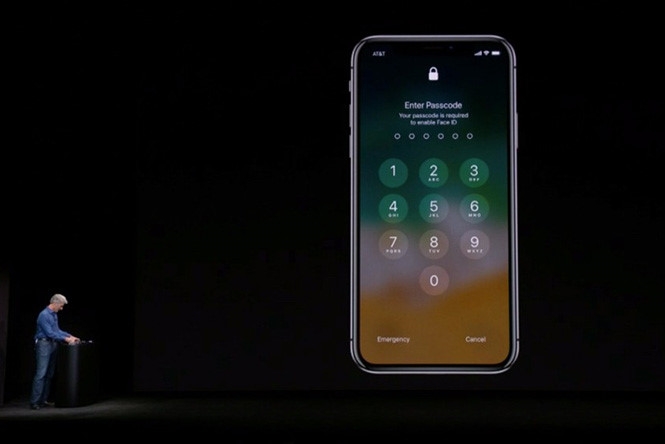 Lỗi đăng nhập trong bản demo đầu tiên về tính năng Face ID trên iPhone X /// Ảnh chụp màn hình Theverge