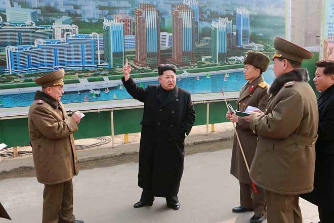 bat ngo: kim jong-un dua kinh te trieu tien phat trien ngoan muc hinh anh 1