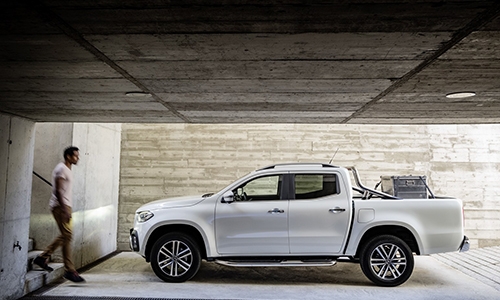 sep-bmw-che-tham-te-xe-ban-tai-cua-mercedes-page-2-1