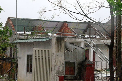 8-nguoi-chet-hon-tram-nghin-ngoi-nha-bi-toc-mai-do-bao-doksuri-1