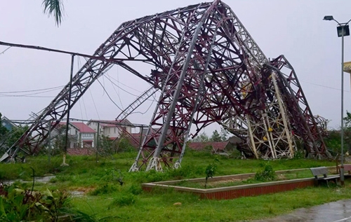 hon-tram-nghin-ngoi-nha-bi-toc-mai-hu-hong-do-bao-doksuri-1
