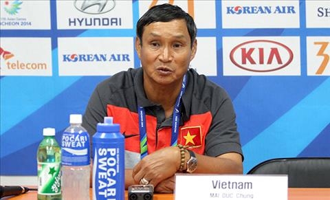 HLV Mai Duc Chung tien cu hai HLV ngoai cho DT Viet Nam hinh anh