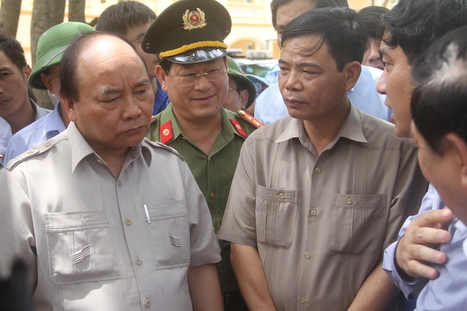 Thủ tướng chỉ đạo Nghệ An phối hợp lực lượng giúp dân để cuộc sống trở lại bình yên sau bão - Ảnh 1.