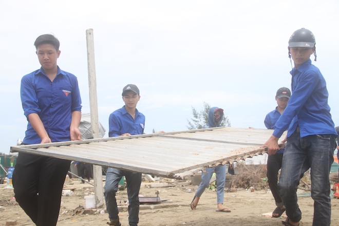 Thủ tướng chỉ đạo Nghệ An phối hợp lực lượng giúp dân để cuộc sống trở lại bình yên sau bão - Ảnh 6.