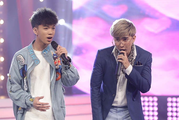 hinh-anh-huong-tram-nga-song-soai-tren-san-khau-bi-cat-khi-len-song-6