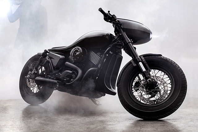 Xế độ Harley Davidson của người Việt nổi tiếng trên báo nước ngoài - Ảnh 1.