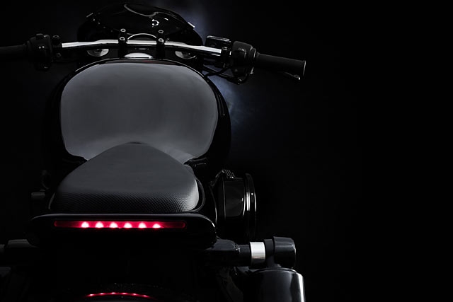 Xế độ Harley Davidson của người Việt nổi tiếng trên báo nước ngoài - Ảnh 8.