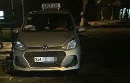  Chiếc taxi chở vị khách đặc biệt. 