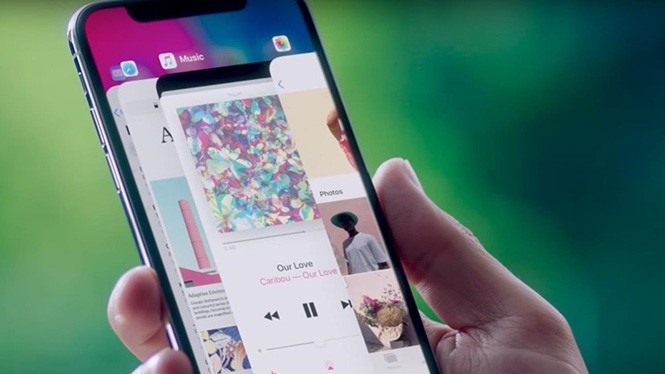 Thao tác chuyển đổi ứng dụng trên iPhone X phải được thay đổi do không có nút Home