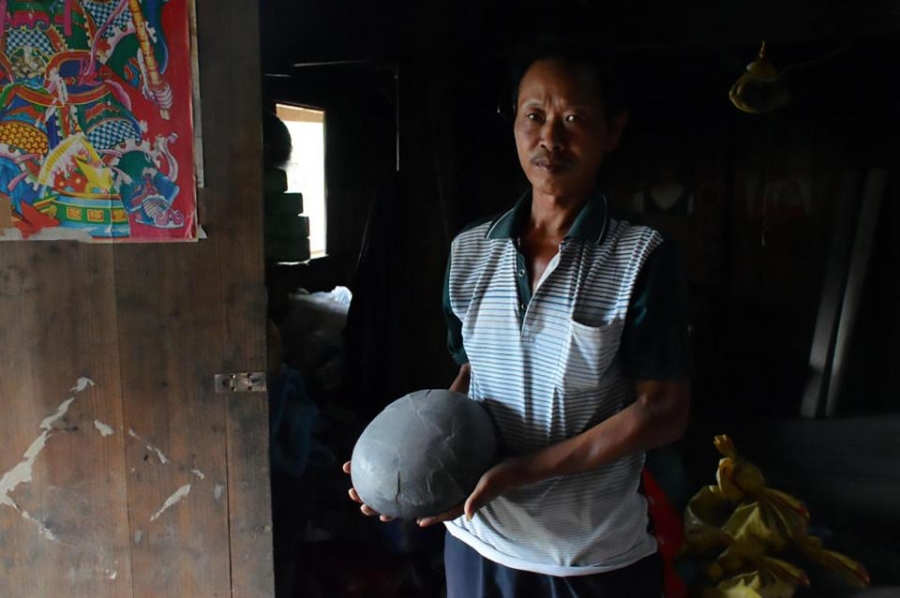 Kỳ lạ vách đá “đẻ trứng” suốt bao năm qua ở Trung Quốc - 1