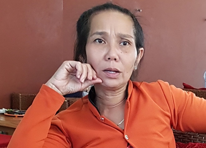 Toa bac don cua nguoi phu nu tung cam dep duoi danh chu toa hinh anh 1