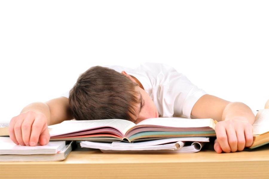 Học sinh tự tử, áp lực điểm số, giáo dục chạy theo thành tích, bố mẹ chạy theo thành tích