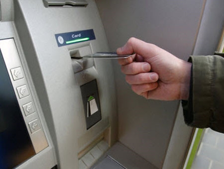 Kết quả hình ảnh cho thẻ ATM giả