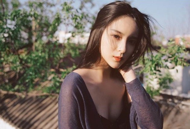 Trang weibo của Trương Hiểu Duy có hơn 250.000 lượt theo dõi. Những bạn trẻ thường xuyên bình luận trên trang cá nhân của Hiểu Duy đều khen cô nàng có khí chất thần tiên tỷ tỷ, hay là nữ thần thế hệ mới...