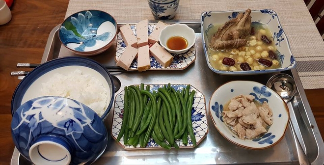 Bà mẹ chồng quốc dân ngày nấu đủ 3 bữa, mỗi bữa một thực đơn ngon lành đẹp mắt cho con dâu ở cữ - Ảnh 12.