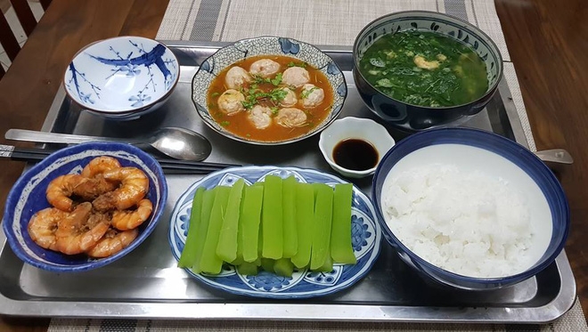 Bà mẹ chồng quốc dân ngày nấu đủ 3 bữa, mỗi bữa một thực đơn ngon lành đẹp mắt cho con dâu ở cữ - Ảnh 18.