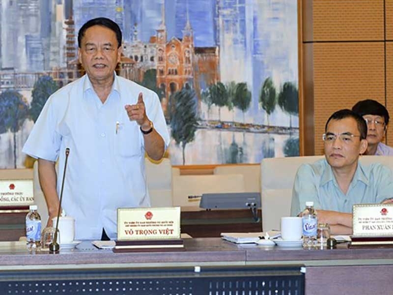 ‘Đại ca, đại gia làm hư hỏng cán bộ’ - ảnh 1