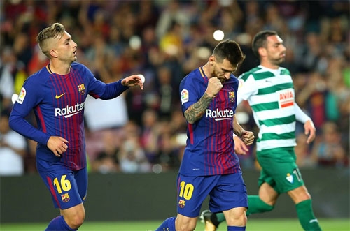 messi-ghi-bon-ban-barca-dai-thang-o-vong-nam-la-liga-1