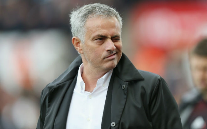 MU – Burton Albion: “Quỷ biến hình” phô trương sức mạnh - 1