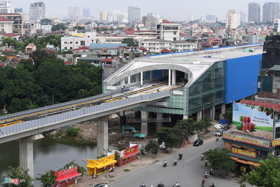 Nha ga ngon ngang, toa tau bui phu day o duong sat Cat Linh - Ha Dong hinh anh 5