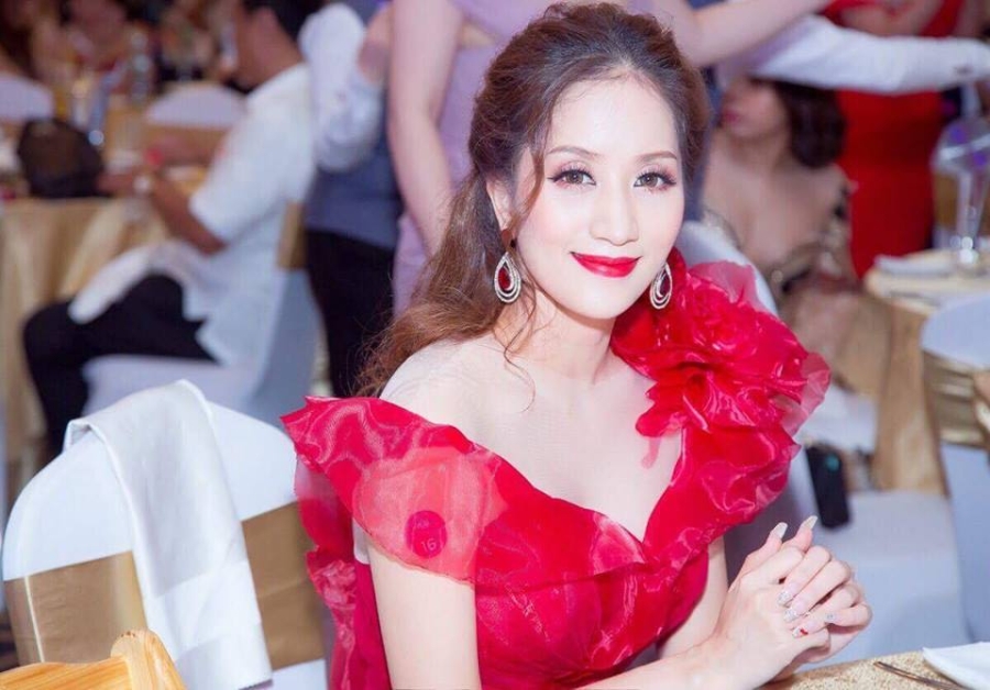 vo xuan bac livestream to chen ep, ba xa phan hien len tieng bat ngo hinh anh 2