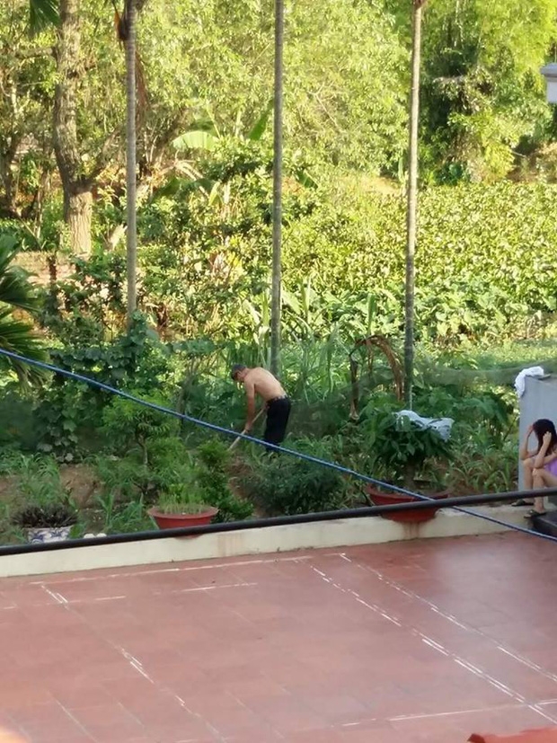 Cha của bé gái 3 tuổi bị đối tượng 79 tuổi hiếp dâm: Ông ấy tỏ ra kiệt sức ở tòa nhưng về nhà vẫn đi lại phăng phăng - Ảnh 6.