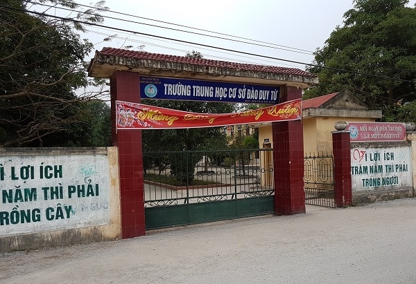 Hai nam sinh tu vong khi tam ho nuoc canh truong hinh anh 1