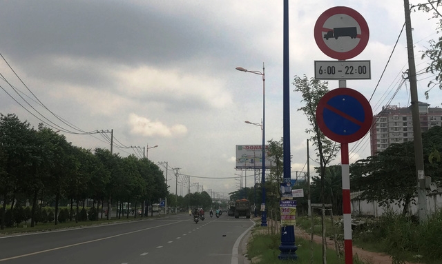 Tuyến đường song hành XLHN (quận 9, TPHCM) dù cấm xe tải nặng, container lưu thông vào ban ngày... 