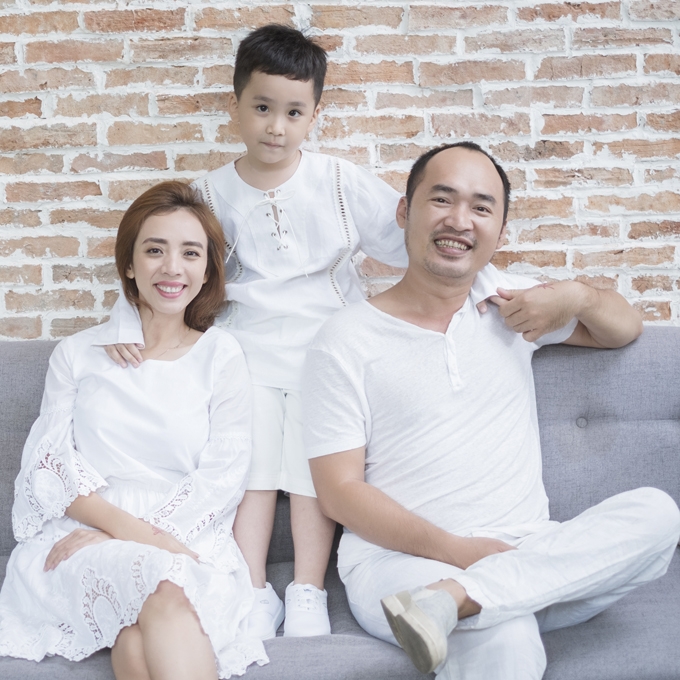 thu-trang-tien-luat-ngheo-xau-theo-duoi-5-nam-toi-moi-yeu-1