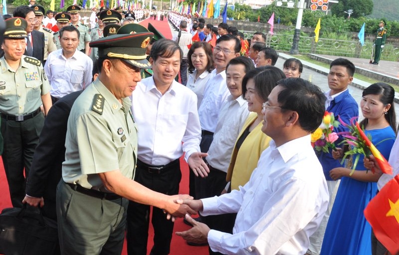 giao lưu quốc phòng biên giới, Việt - Trung, Bộ trưởng Quốc phòng, Ngô Xuân Lịch, Thứ trưởng Quốc phòng, Nguyễn Chí Vịnh