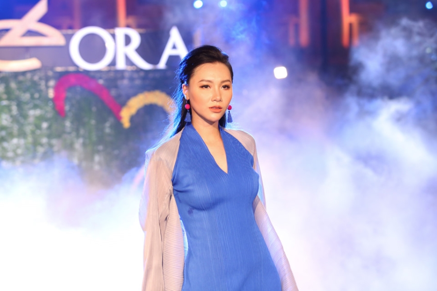 Dan MC xinh dep cua VTV lan dau dien thoi trang hinh anh 10