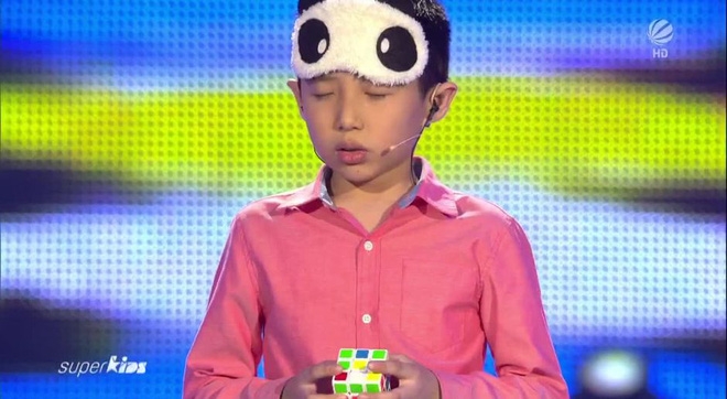 Thần đồng rubik của Mặt trời bé con đã khiến cả thế giới sửng sốt thế này đây! - Ảnh 8.