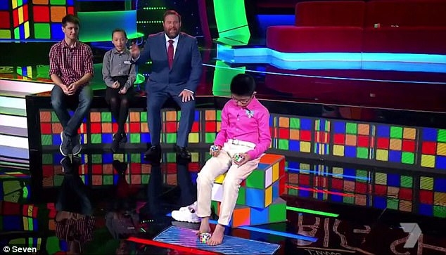 Thần đồng rubik của Mặt trời bé con đã khiến cả thế giới sửng sốt thế này đây! - Ảnh 9.