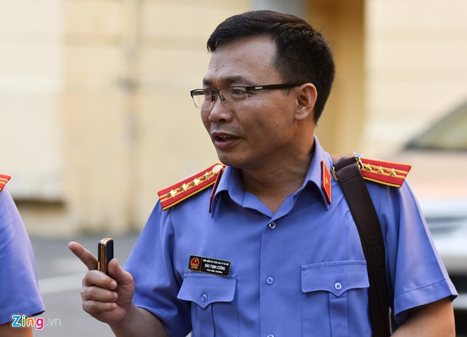 30 phut doi dap cua VKS lien quan dai an Ha Van Tham hinh anh 1