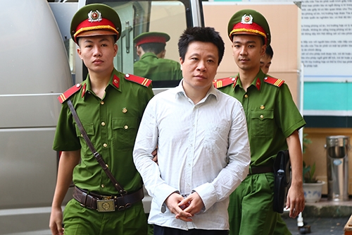 bi-cao-ha-van-tham-doi-cong-bang-khi-xu-ly-sai-pham-tai-oceanbank