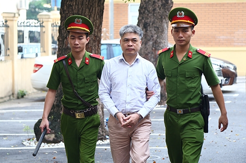 bi-cao-ha-van-tham-doi-cong-bang-khi-xu-ly-sai-pham-tai-oceanbank-1