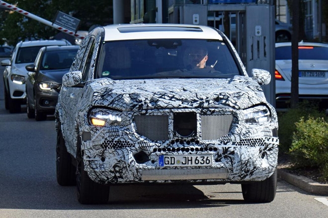 Mercedes GLS 2019 lo dien tren duong chay thu hinh anh 2