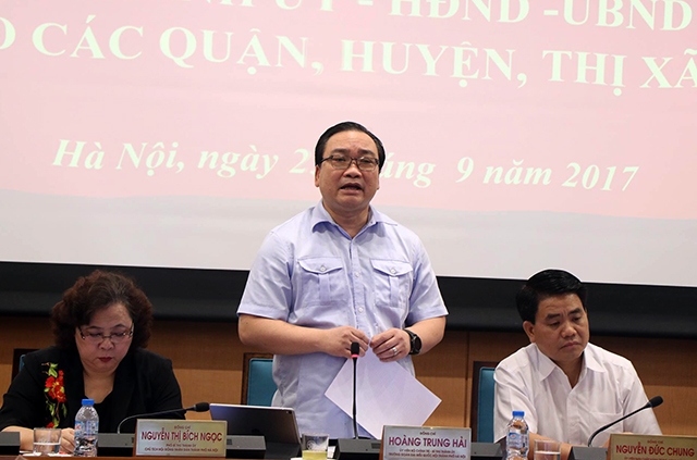 Bí thư Thành ủy Hà Nội Hoàng Trung Hải phát biểu chỉ đạo tại hội nghị
