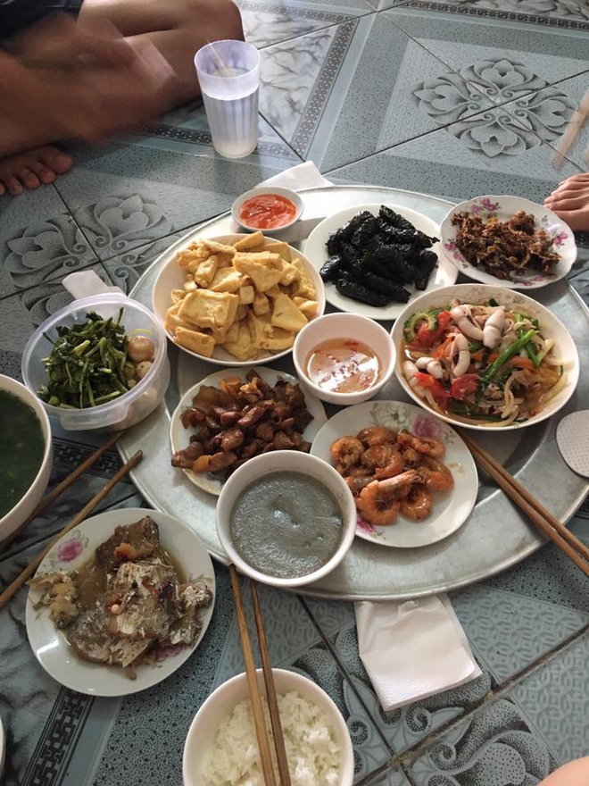 Chị em hào hứng ngồi bàn luận, chia sẻ với nhau cách thiết kế thực đơn tùy theo số người trong nhà - Ảnh 4.
