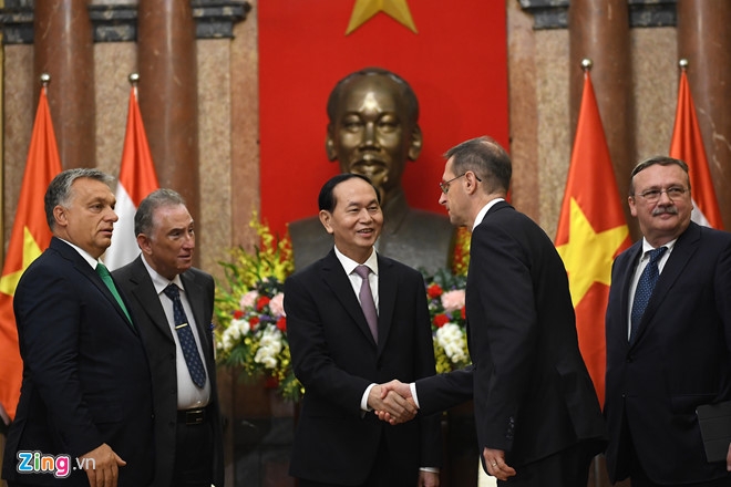 Chu tich nuoc Tran Dai Quang tiep Thu tuong Hungary hinh anh 1