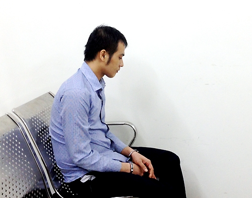 toi-loi-cua-ke-giet-ban-gai-nhi-trong-khach-san