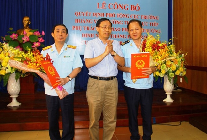 Lum xum quanh 'ghe nong' cua ong Dinh Ngoc Thang o Cuc Hai quan TP.HCM hinh anh 1