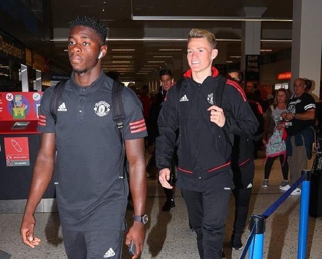 Man Utd di chuyển hơn 5.000 km để đá Champions League
