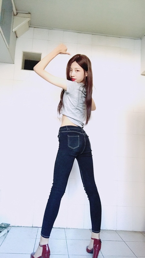 sụ thạt khién nguòi ham mọ hot girl 15 tuoi khóc thét hinh anh 8