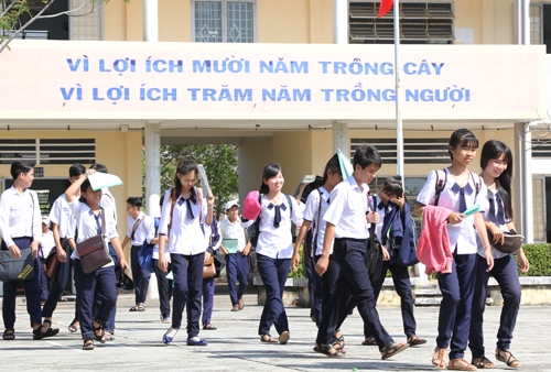 truong-thong-qua-hoi-phu-huynh-thu-tien-la-viec-cuc-chang-da