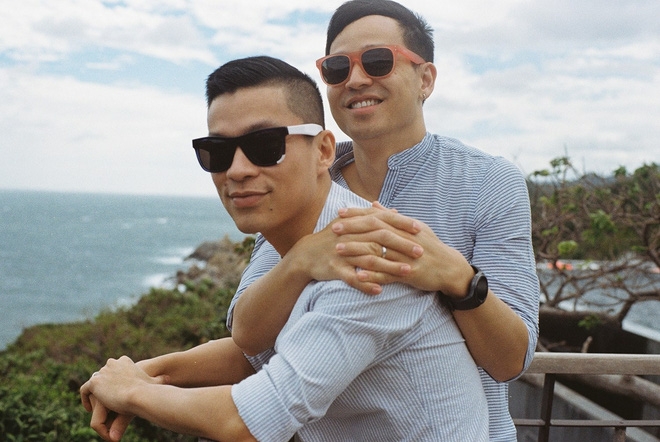 Không chỉ nước ngoài, showbiz Việt cũng có loạt nghệ sĩ đã công khai mình là người đồng tính - Ảnh 4.