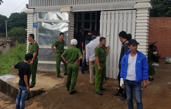 Nguoi phu nu lap 5 camera quanh nha de ban ma tuy hinh anh 1