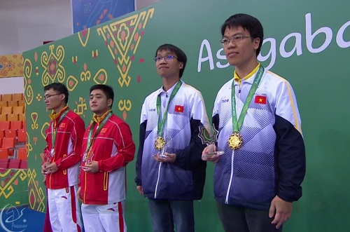 quang-liem-truong-son-lai-khien-trung-quoc-om-han-o-chung-ket-co-chop
